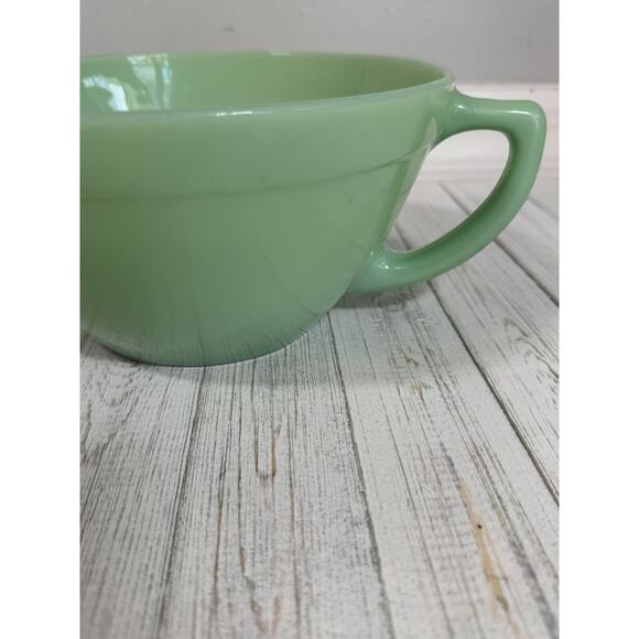 Fire King Jadeite Glass Batter Mixing Bowl W Handle Spout Vintage Milk Green 7½” - Picture 4 of 10